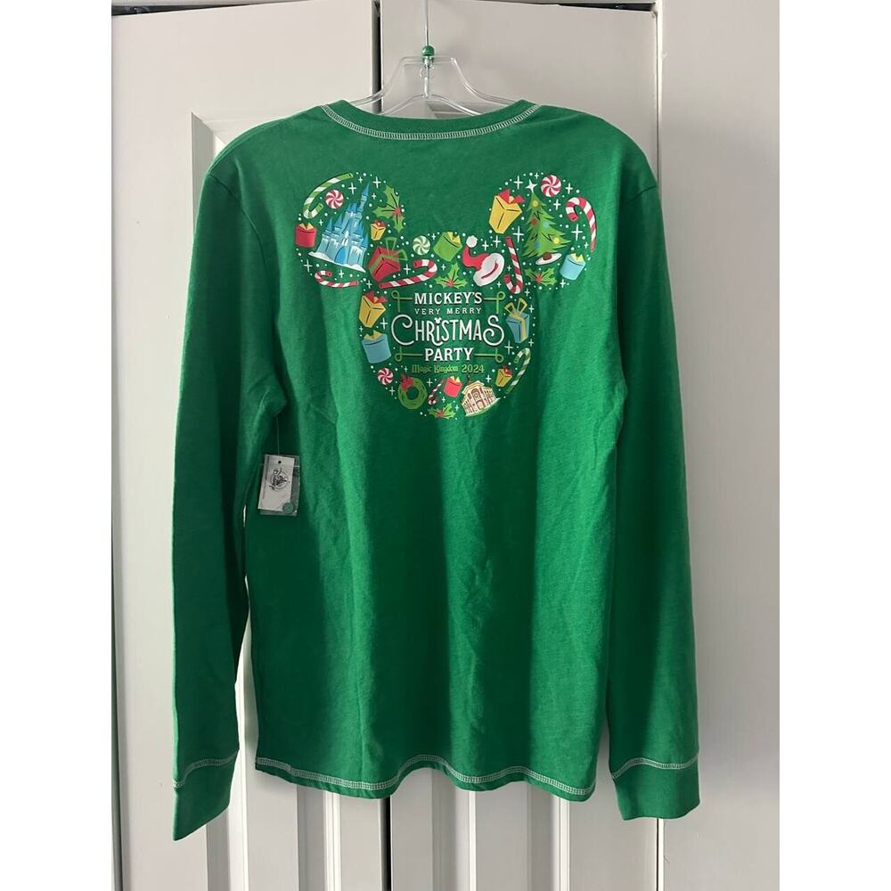 NWT!! Disney Parks 2024 Mickey's Very Merry Christmas Party Long Sleeve Shirt| S